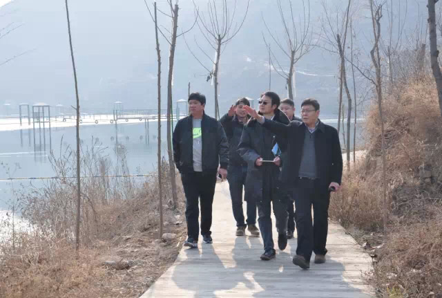 旅游規(guī)劃設計院專家組考察萬泉湖(二)