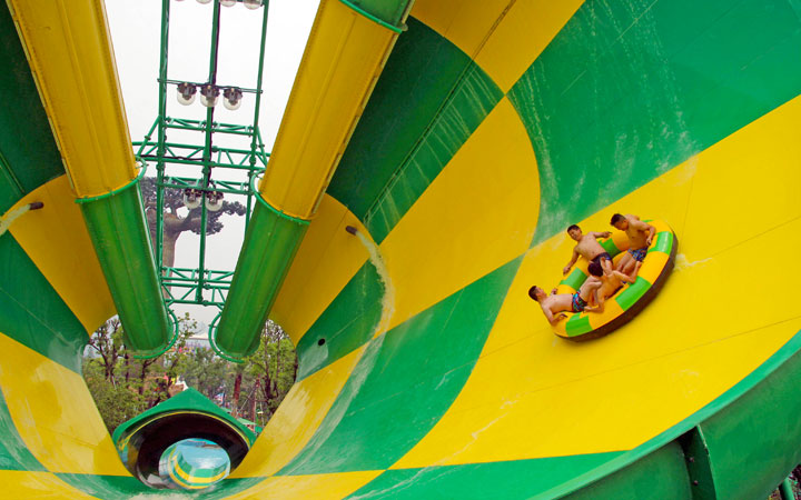 蘇州樂(lè)園森林水世界正式營(yíng)業(yè)首日接待游客近萬(wàn)人