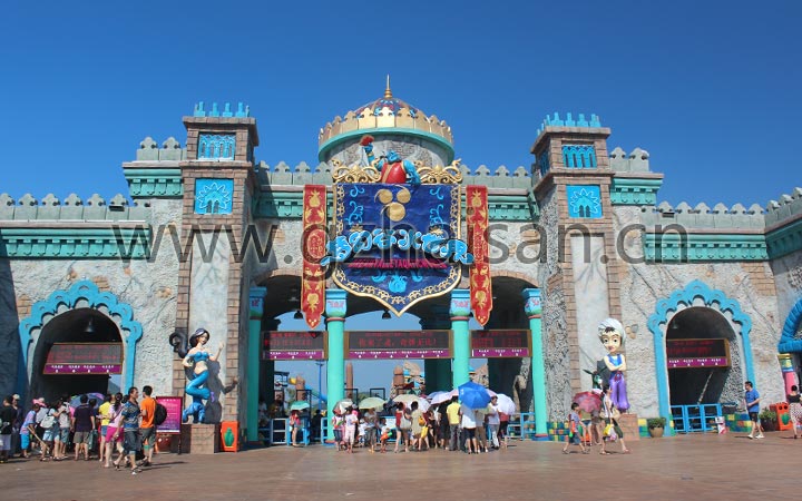 水主題公園項目旅游策劃咨詢公司:橫店夢幻谷水世界入口廣場